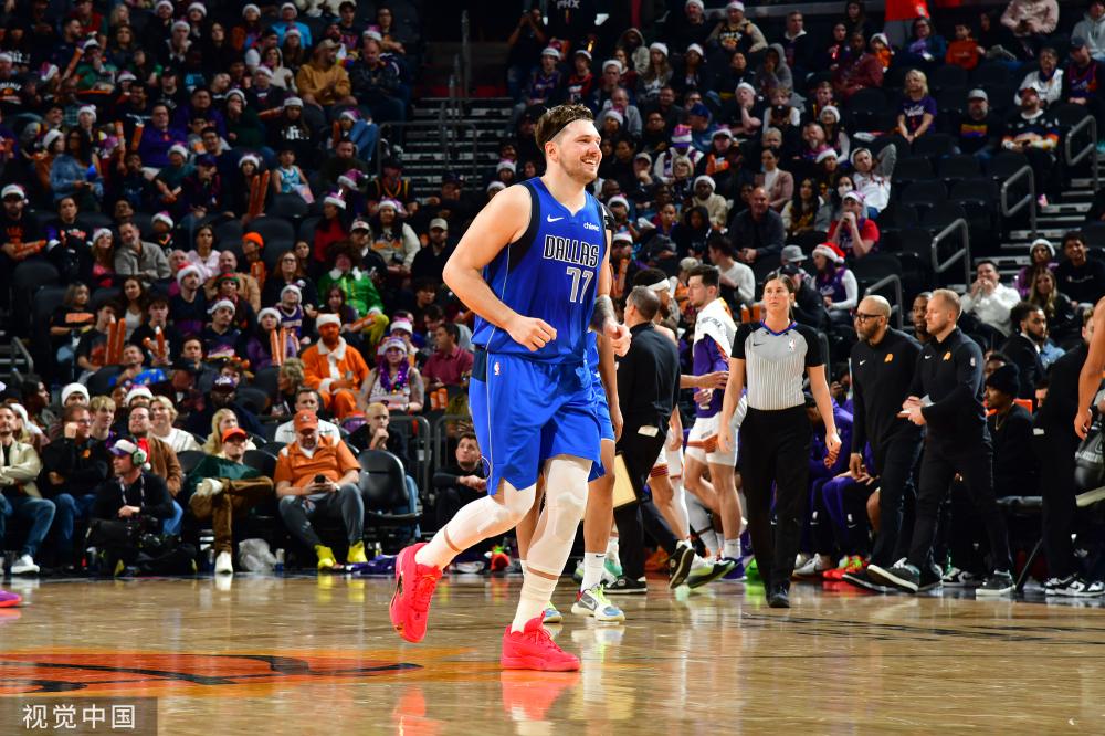 足球不仅是 足球不仅是